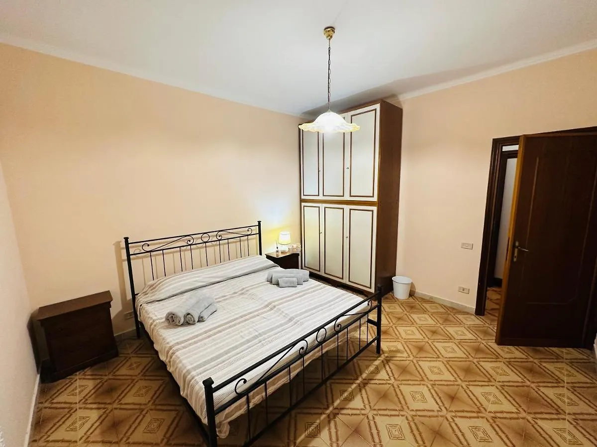 Guest house Colour House Hotel Rome Italy