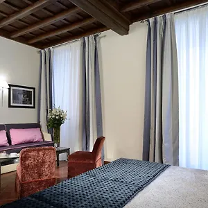 Frattina 122 Roma