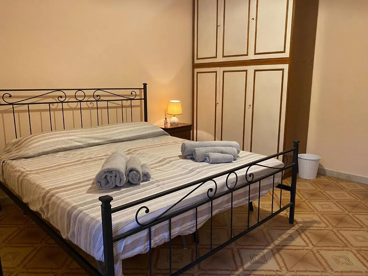 Guest house Colour House Hotel Rome Italy